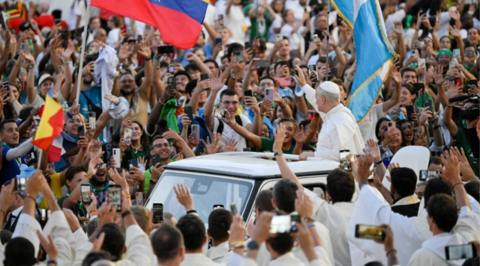 Más de mil valencianos ponen rumbo a Madrid para ver al Papa León XIV: "Es una oportunidad única"