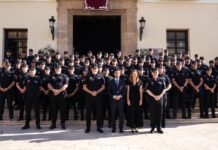 Paterna ret homenatge a 51 efectius de la Policia Local per la seua tasca solidària després de la DANA