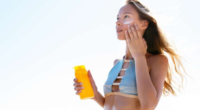 Cómo proteger la piel durante el verano: horarios, consejos y errores frecuentes Cómo proteger la piel durante el verano: horarios, consejos y errores frecuentes
