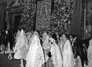 Una imagen histórica de las primeras Ofrendas