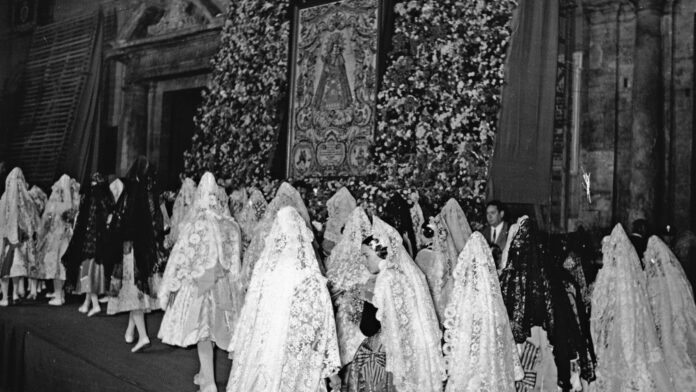 Una imagen histórica de las primeras Ofrendas