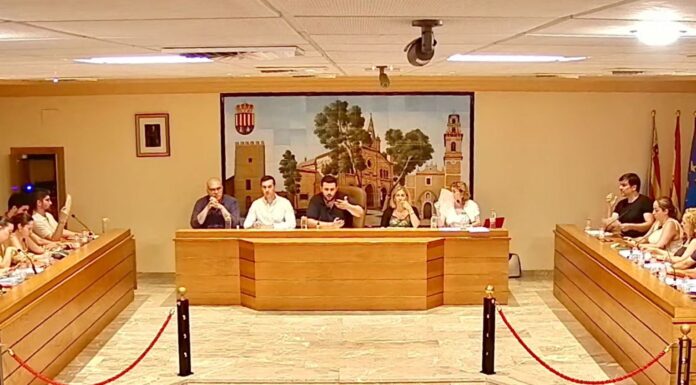 Albal aprova el pressupost més elevat de la seua història amb 14,4 milions d’euros per a reforçar els serveis públics i accelerar la recuperació del municipi Plenari d'aprovació de pressupost a Albal