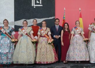 Presentació de la Reina i Cort de Paterna 2026