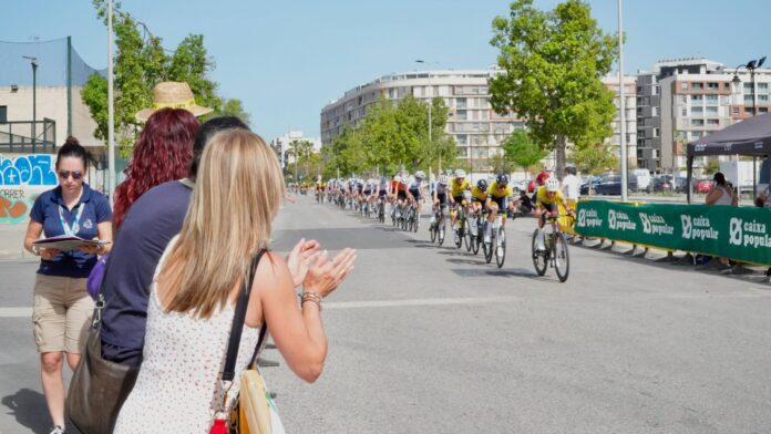 7televalencia Durante estas semanas han estado presentes modalidades muy diversas, que reflejan el trabajo diario de los clubes y entidades Prova esportista a Quart de Poblet