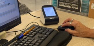 **Un lector de codis QR compatible amb MiDNI a l'Ajuntament de Paterna