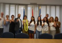 Alumnes de l’IES Salvador Gadea d’Aldaia creen un projecte per a millorar la seguretat de les persones amb TEA Alumnes del Projecte SETPTEA a l'Ajuntament d'Aldaia