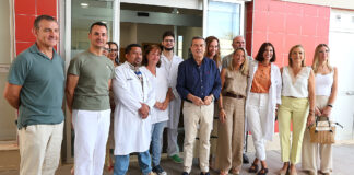 El consultori de la platja de Puçol obrirà els 365 dies de l’any, per a reforçar l’atenció sanitària de la localitat El Conseller visita Puçol