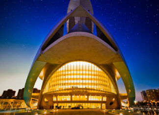 Palau de les Arts por la noche. Gran Nit de Juliol