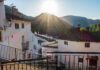 La doble realidad del interior valenciano: pueblos en riesgo de despoblación que multiplican su población cada verano Calles de Sot de Chera