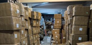 La Policia Local de Paterna desmantella un magatzem amb milers de productes presumptament falsificats Almacén ilegal en Paterna