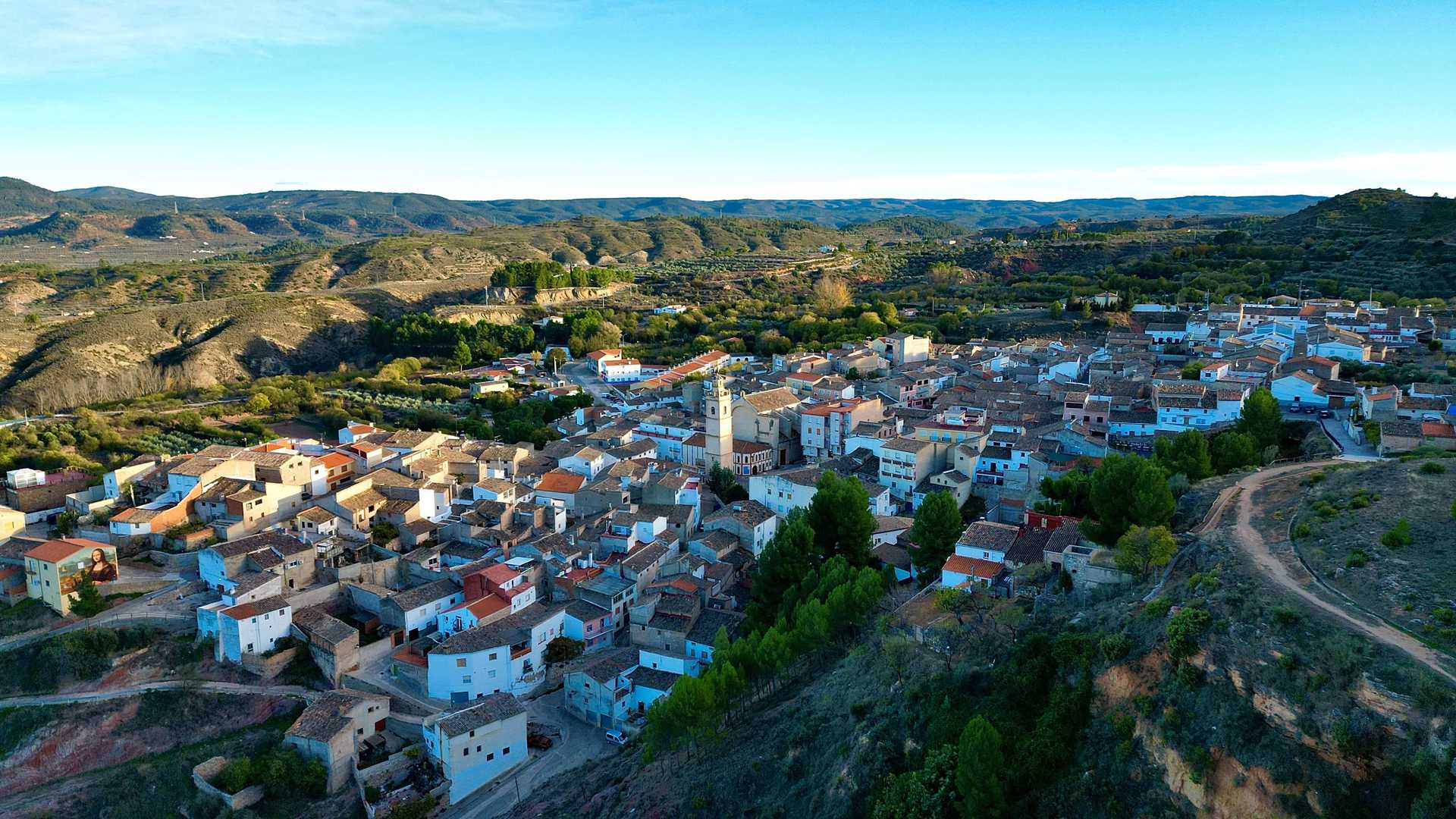 El municipio de Zarra (València) está más cerca de la ciudad de Albacete que de la capital valenciana