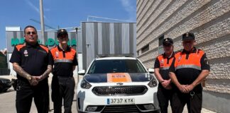 Voluntaris a peu de carrer contra l’onada de calor a la Pobla de Farnals Voluntaris de Protecció Civil de La Pobla de Farnals