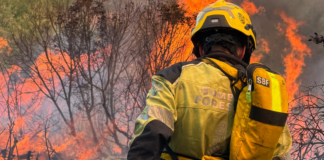 La ola de calor amenaza con complicar la extinción del incendio de Soneja