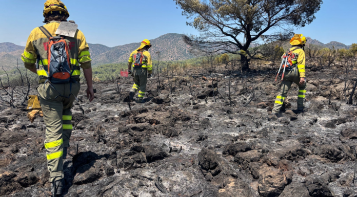 Los vecinos de Azuébar regresan a sus casas tras estabilizarse el incendio de Soneja Los vecinos de Azuébar regresan a sus casas tras estabilizarse el incendio de Soneja