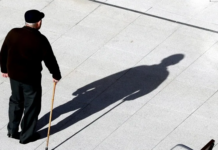 El verano agrava la soledad de los mayores: 130.000 valencianos pasarán las vacaciones solos