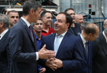 Ford y Geely sellan un acuerdo que asegura el futuro de Almussafes con la fabricación de cinco modelos Ford y Geely sellan un acuerdo que asegura el futuro de Almussafes con la fabricación de cinco modelos