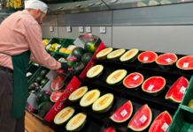 Consum impulsa la campaña de melón y sandía con 24.000 toneladas de producto 100% nacional Consum impulsa la campaña de melón y sandía con 24.000 toneladas de producto 100% nacional