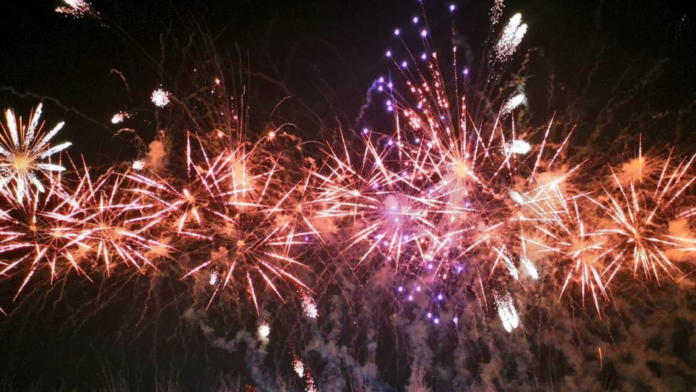 7televalencia-polvora Así será el gran piromusical que iluminará hoy Valencia con la Senyera en el cielo: horario y lugar del disparo