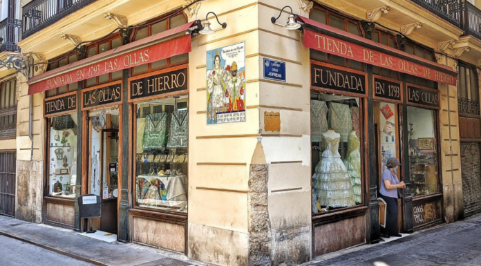 Los comercios que escriben la historia de Valencia: un viaje por las cinco tiendas más antiguas de la ciudad Los comercios que escriben la historia de Valencia: un viaje por las cinco tiendas más antiguas de la ciudad