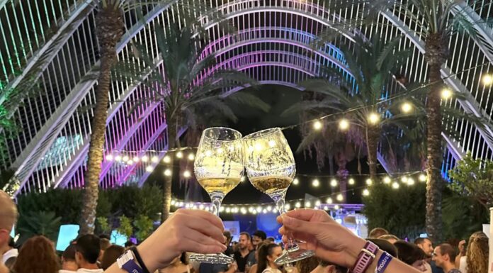 Requena lleva ‘La gran fiesta del verano’ a L’Umbracle el próximo 23 de julio Una edición anterior de la celebración de Requena en Umbracle