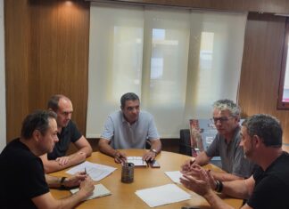 Xiva prepara l’obertura de l’aparcament del centre després de culminar l’última fase de l’adquisició Reunió municipal a Xiva