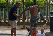 Vídeo de la brutal paliza a un hombre en el barrio de San Marcelino