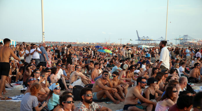 Detectan un descenso del consumo de agua en la ciudad de Valencia del 41% durante el eclipse