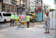 Las obras en la calle Colón llegan a la plaza de Els Pinazos