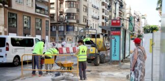 Las obras en la calle Colón llegan a la plaza de Els Pinazos