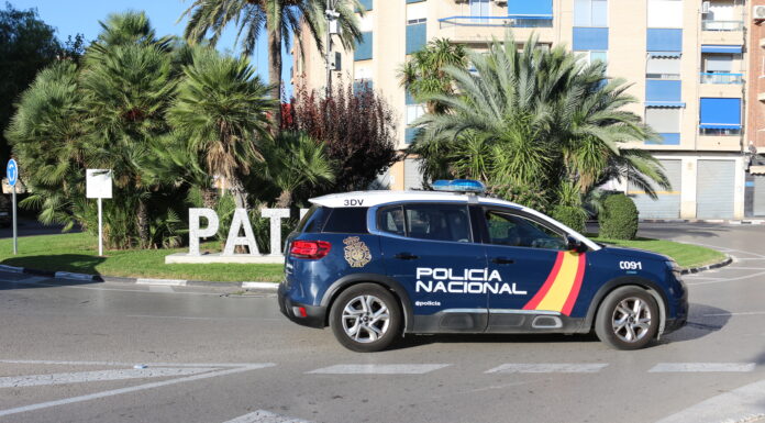 Detienen a cuatro personas tras agredir a un joven para sustraerle el móvil