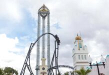 Un hombre sufre heridas en una montaña rusa de 45 metros de altura del Parque Warner