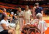 Imágenes de los evacuados de El Saler en La Fonteta