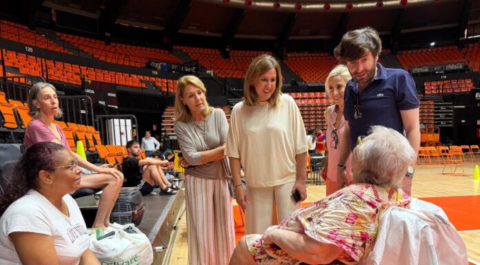 Imágenes de los evacuados de El Saler en La Fonteta