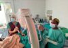 Un urólogo valenciano atiende a decenas de pacientes sin recursos en África