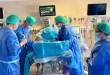 Consiguen que un bebé recupere la vista en un hospital Elche