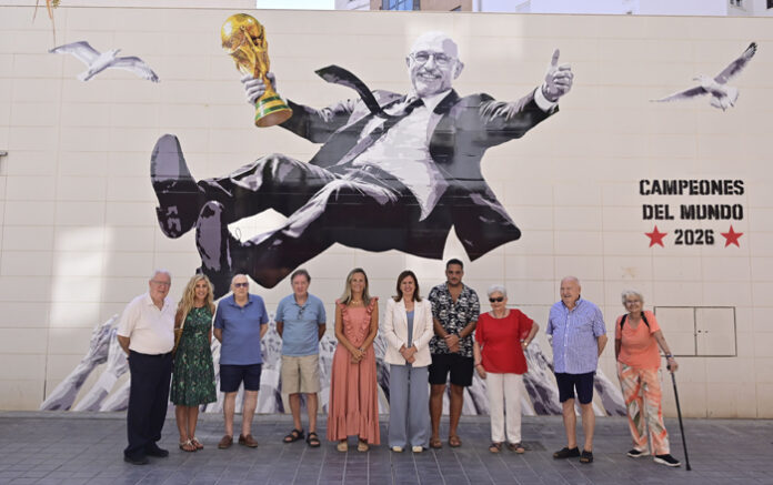 0904 Alcaldessa-Mural entrenador selecció futbol -3
