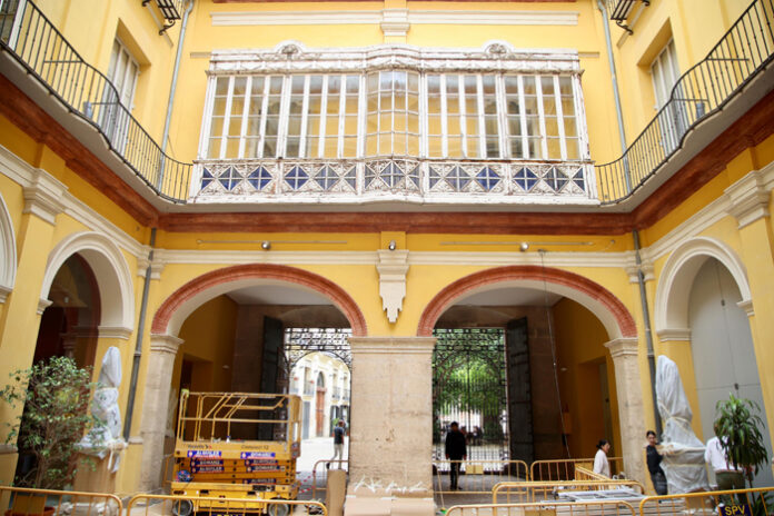 0905 Preparatius Museu Ciutat obres Sorolla (1)