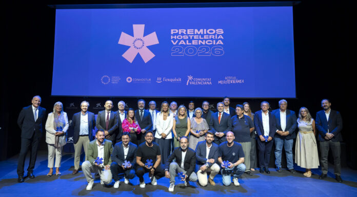 Hostelería Valencia distingue la capitalidad de Requena Ciudad Española del Vino