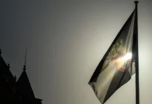 El pueblo de Ceuta recibirá la Medalla de Honor de la Cuidad de València por su dignidad y resiliencia Bandera de Ceuta