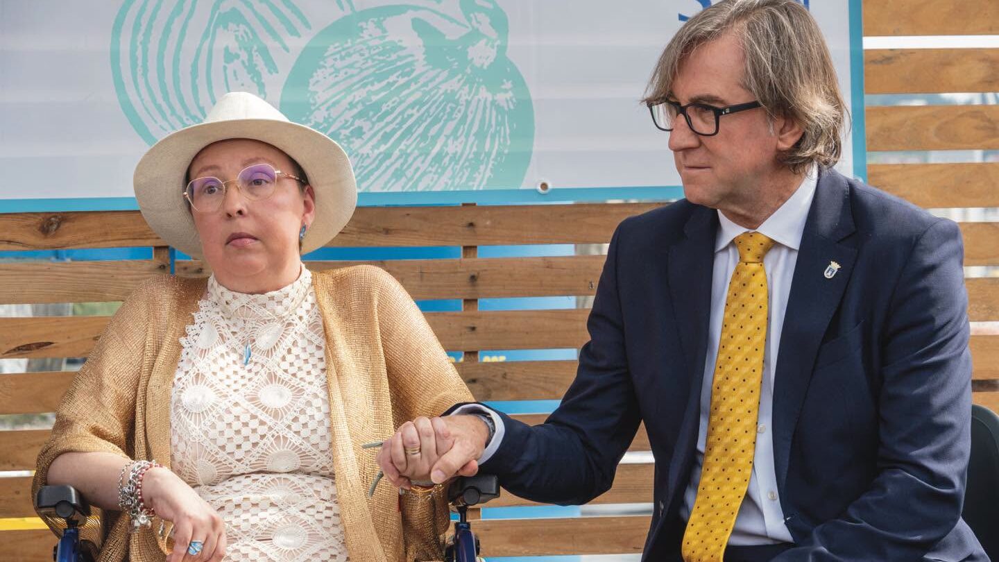 Sandra Patiño y José Vicente Anaya, alcalde de Ayora, en su reciente visita a Sanxenxo