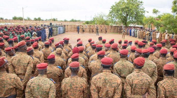 Un valenciano, secuestrado por un grupo terrorista en Burkina Faso Fuerzas armadas de Burkina Faso. Presidencia de Burkina Faso