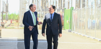 Iberdrola culmina su plan de transformación de la red eléctrica valenciana dañada por la DANA tras invertir 100 millones de euros Ignacio Galán y Juanfran Pérez Llorca en las instalaciones de Iberdrola en Torrent hoy