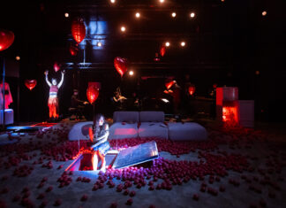 Les Arts inaugura el Festival Ensems amb l’estrena d’‘Estètica i Massacre’, la primera incursió d’Oriol Pla en l’escena operística Les Arts inaugura el Festival Ensems amb l’estrena d’‘Estètica i Massacre’, la primera incursió d’Oriol Pla en l’escena operística