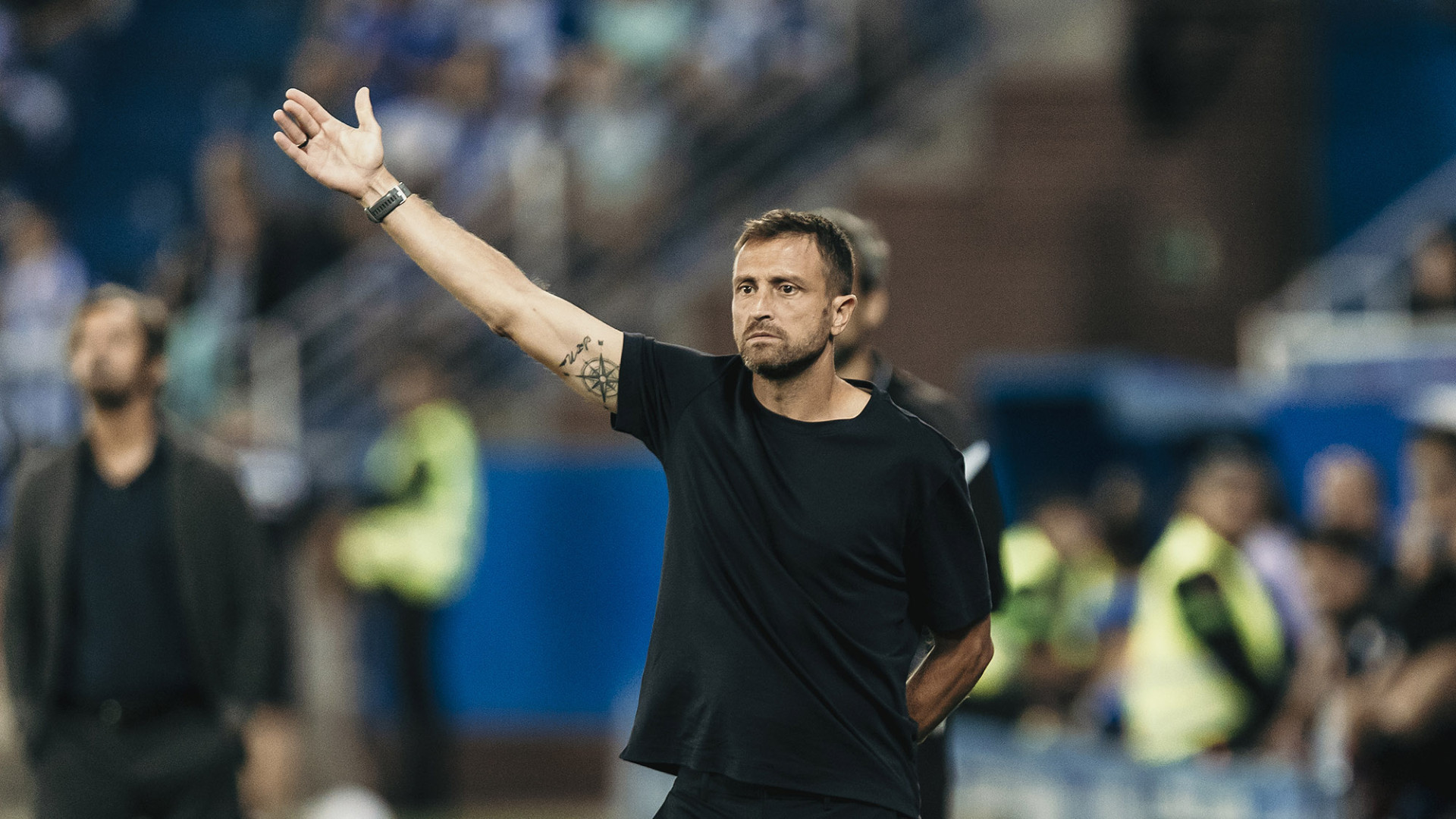 Óscar Sánchez estará en el banquillo también frente a la Real Sociedad