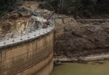 Desembalse preventivo en la presa de Buseo ante el posible aumento de caudal por la alerta de lluvias Presa de Buseo tras el paso de la DANA de 2024