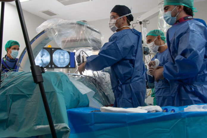 CIRUGIA_ENDOSCOPICA_COLUMNA_GVA_DSD_23_09_2026_003r