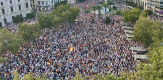 Imagen de la Plaza del Ayuntamienot durante la concentración de este 2 de septiembre / Ayto Valencia