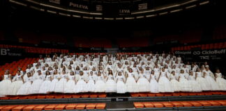 Las candidatas durante el ensayo en Fonteta