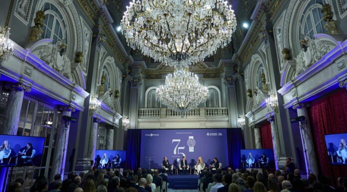 El Premio Planeta conmemora su 75º aniversario en Valencia El Premio Planeta conmemora su 75º aniversario en Valencia