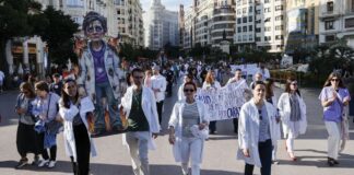 Médicos de la Comunitat Valenciana en una de las protestas. EFE/Ana Escobar